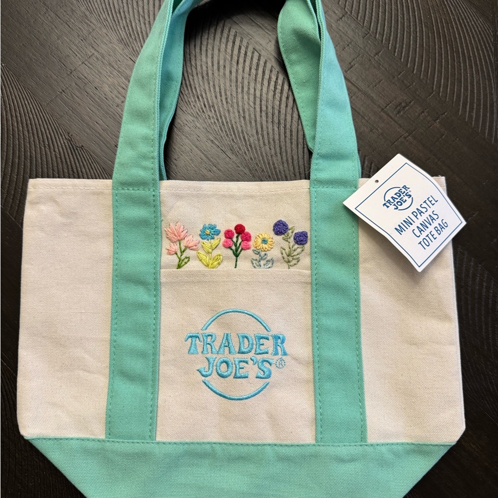 Trader Joe's Floral Embroidered Canvas Tote - Cream and Green